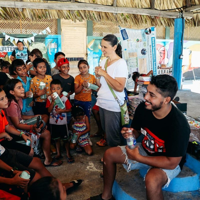 Why does ethical Guatemala volunteering matter seen as volunteers engage a large group of local children